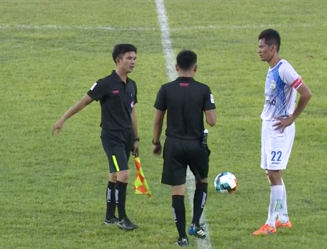 Ban Kỷ luật bất ngờ khi Văn Quân được giảm án