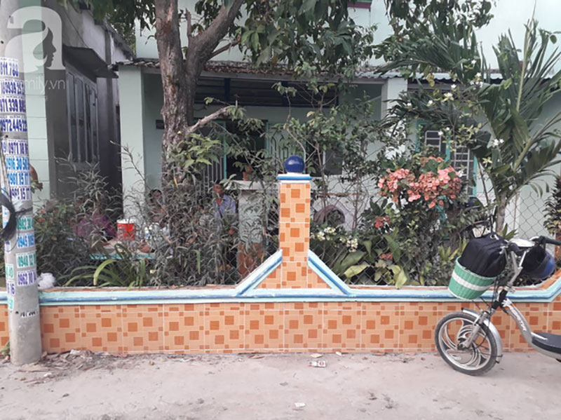 Tang thương bao trùm căn nhà 3 bà cháu bị sát hại: Người mẹ tuyệt vọng, gào khóc gọi tên con gái rồi ngất xỉu