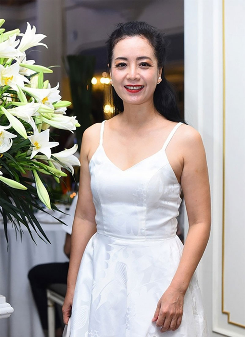 Dàn sao phía Bắc nô nức đến dự đám cưới hoành tráng của NSND Trung Hiếu và vợ trẻ kém gần 2 giáp