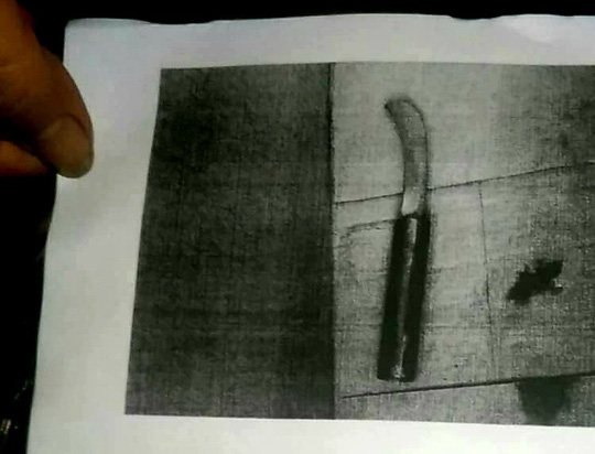 Vụ thảm sát 3 người ở Bình Dương: Bí ẩn con dao gãy ở hiện trường Vụ thảm sát 3 người ở Bình Dương: Bí ẩn con dao gãy ở hiện trường