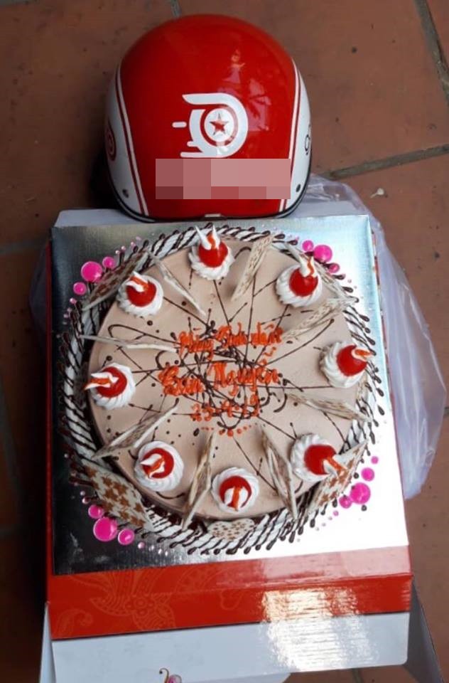 Câu chuyện chú xe ôm công nghệ bị khách bùng 300 nghìn tiền bánh sau khi ròng rã dưới nắng gắt Sài Gòn gây bức xúc