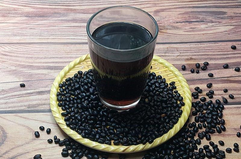 8 loại nước giải nhiệt cơ thể tốt hơn uống nước lạnh hay dùng điều hòa