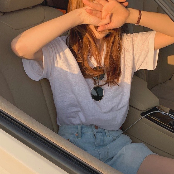 Chỉ 1 chiếc quần mà mix được tới 5 kiểu, jean shorts chính là item đinh của các nàng trong dịp nghỉ lễ Chỉ 1 chiếc quần mà mix được tới 5 kiểu, jean shorts chính là item đinh của các nàng trong dịp nghỉ lễ