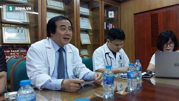 Sốc nhiệt khác đột quỵ do nắng nóng, bác sĩ Bạch Mai chỉ cách phân biệt để cấp cứu đúng