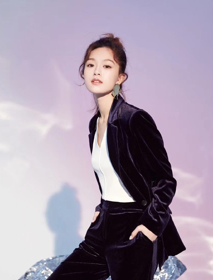 Nhan sắc diễn viên đóng Thần tiên tỉ tỉ tân Thiên Long Bát Bộ