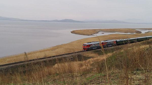 Ông Kim Jong Un được đón tiếp bằng bánh mì và muối như thế nào?