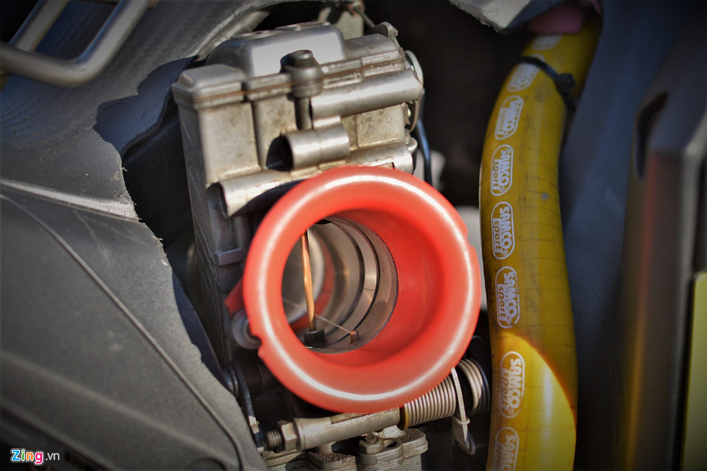 Suzuki Axelo độ động cơ khủng gấp 3 sức mạnh, tốn gần 100 triệu đồng