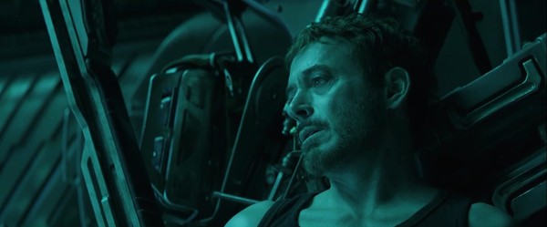 Avengers: Endgame: Chris Evans khóc 6 lần, phim đầy nước mắt và là hồi kết hào hùng nhưng cũng khởi đầu kịch tính