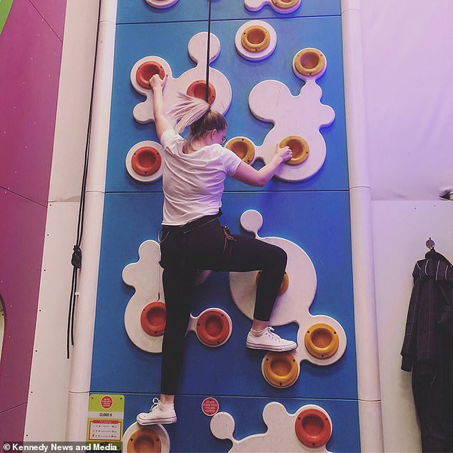 Từ một thói quen mà ai cũng có khiến cô gái 23 tuổi bị đột quỵ tới liệt nửa người