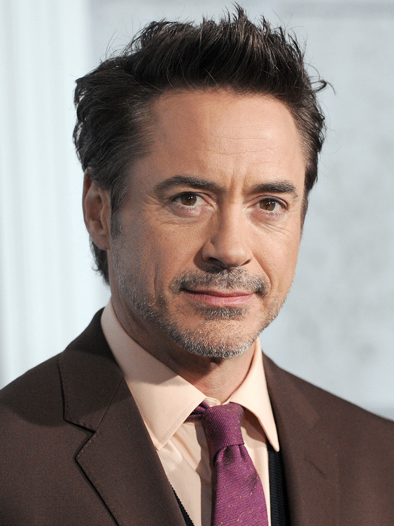 Ngỡ ngàng đời tư dàn sao Avengers: Endgame: Iron Man và Thanos tù tội, Captain có sở thích... sờ vòng 1 Ngỡ ngàng đời tư dàn sao Avengers: Endgame: Iron Man và Thanos tù tội, Captain có sở thích... sờ vòng 1