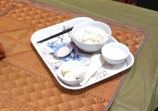 Mẹ chồng canh bắt ăn hết mâm cơm và 4 quả trứng, nàng dâu ấm ức lên mạng xã hội tố cáo thì nhận được lời khuyên này