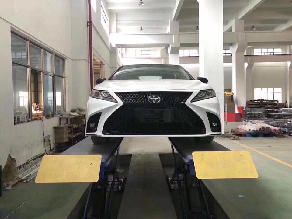 Toyota Camry 2019 vừa mở bán, xưởng độ đã chào gói ‘nâng cấp’ diện mạo Lexus giá gần 20 triệu đồng