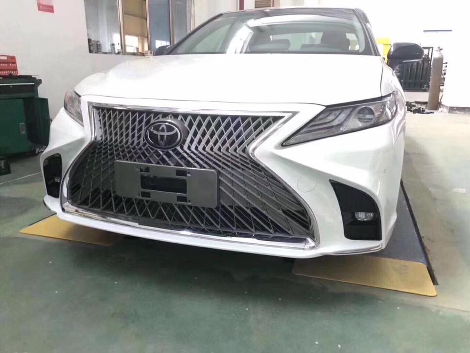 Toyota Camry 2019 vừa mở bán, xưởng độ đã chào gói ‘nâng cấp’ diện mạo Lexus giá gần 20 triệu đồng