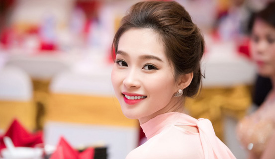 3 tướng mạo phúc trời sinh của phụ nữ đem lại phú quý, xung quanh ai cũng phải âm thầm kính nể