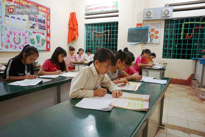 Vụ nữ sinh lớp 8 có thai, Facebook bị hack: Thầy giáo muốn quan hệ tình dục đều chat qua Facebook