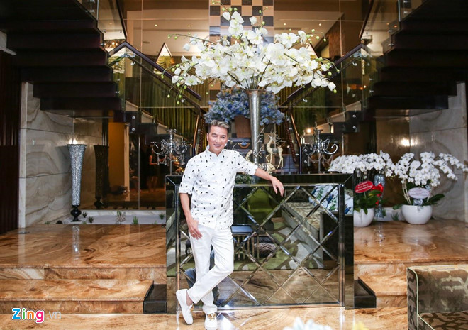 Dân mạng đòi tẩy chay ca sĩ Đàm Vĩnh Hưng vì phát ngôn chợ búa