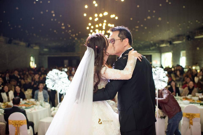 Thảo Vân, Thành Trung sốc khi bị đạo diễn Trần Lực chê dẫn đám cưới nghe cứ thớ lợ, giả dối