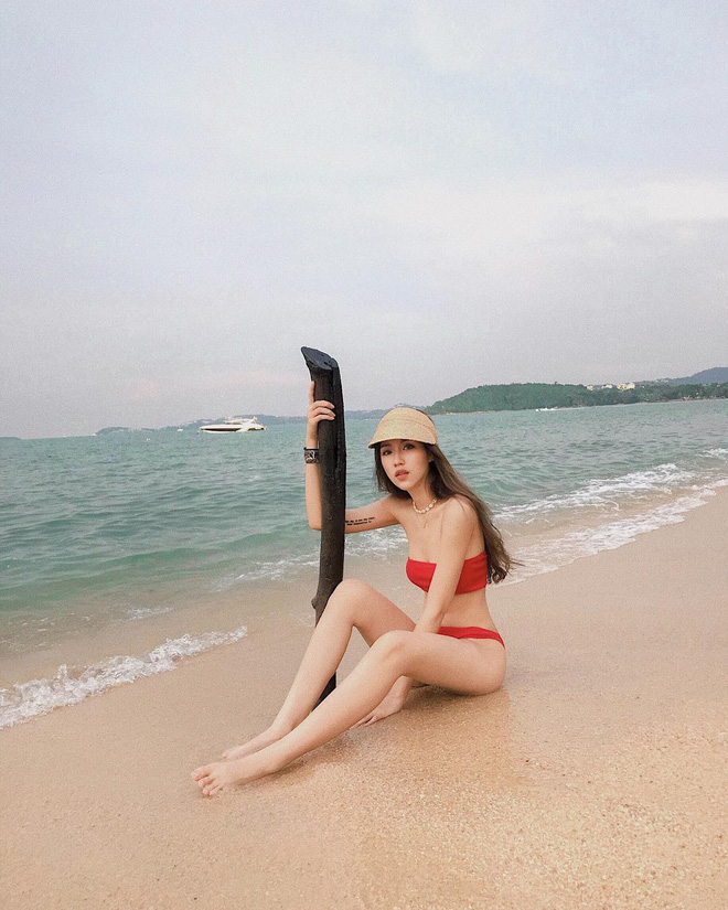 Hè này có đến 5 mẫu đồ bơi hot hit, các nàng sắm ngay để còn diện như fashionista trong dịp nghỉ lễ tới