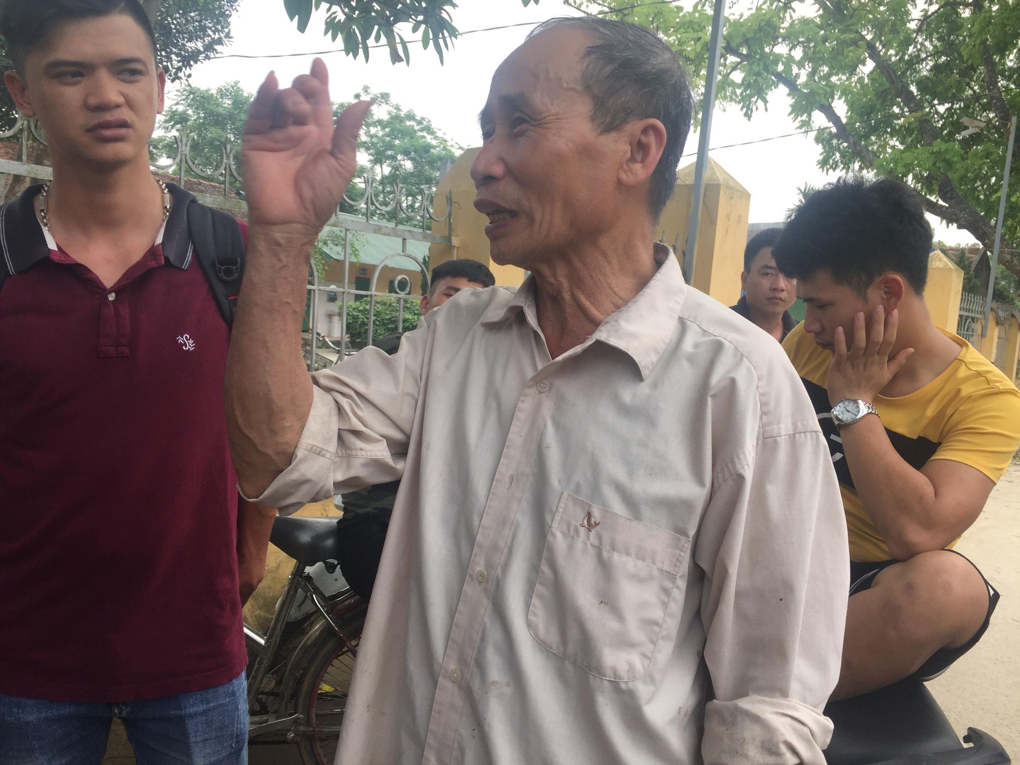 Tiết lộ về nghi phạm sát hại bé trai 8 tuổi ở Hà Nội: Bị thần kinh gần 10 năm, từng chém vợ suýt chết