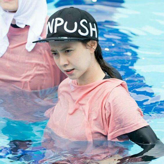 Khía cạnh xinh đẹp quyến rũ bị quên lãng của bóng hồng Running Man