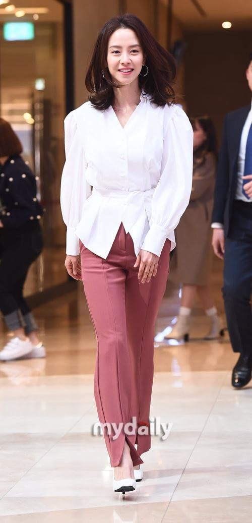 Khía cạnh xinh đẹp quyến rũ bị quên lãng của bóng hồng Running Man