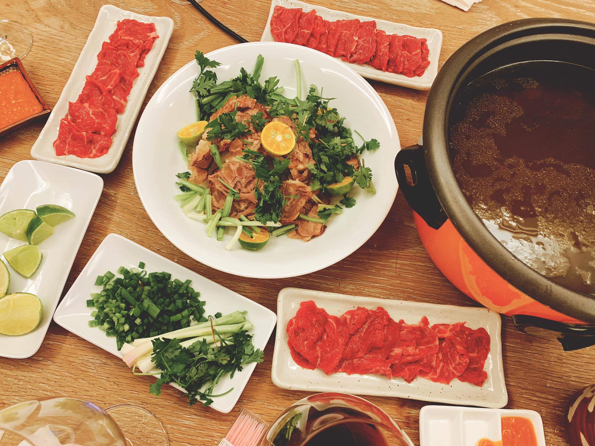 Lần đầu kể xấu chồng, Phan Như Thảo vạch tội ông xã đại gia là người khiến cô tập thể dục miệt mài mà vẫn béo