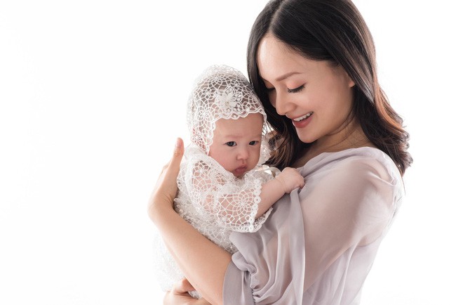 Nàng dâu order Lan Phương kể bí mật không ngờ: Bố chồng Tây về Việt Nam 1 tháng để phụ con dâu làm điều này