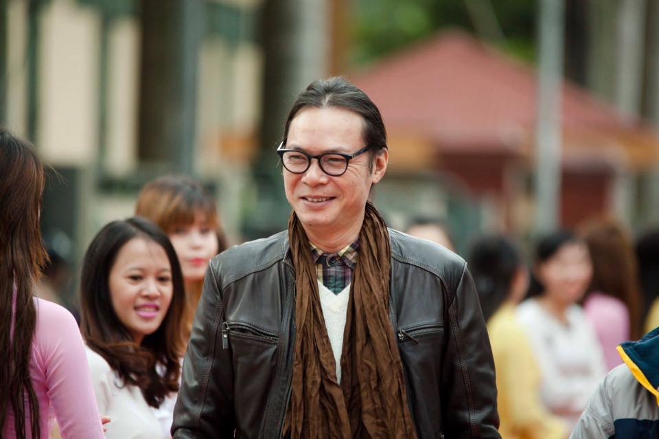 Sau ồn ào chê MC Thảo Vân, Thành Trung dẫn đám cưới giả dối, thớ lợ, đạo diễn Trần Lực bị hàng loạt antifan chỉ trích