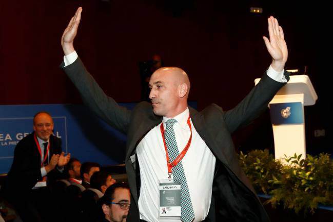 Kế hoạch Siêu Cúp Tây Ban Nha di cư đến Trung Đông bị phản đối