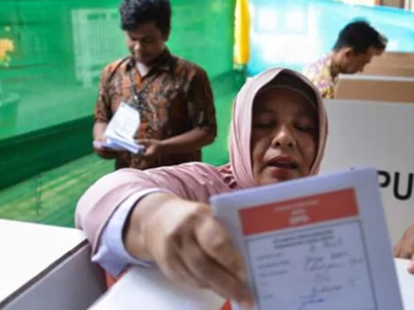 Những ngày cuối đời của nhân viên bầu cử Indonesia chết vì kiệt sức