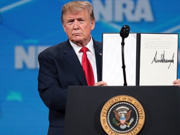 Mỹ rút khỏi hiệp ước buôn bán vũ khí của Liên Hợp Quốc