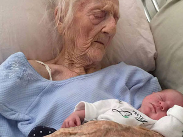 Cụ bà 101 tuổi hạ sinh đứa con thứ 17 bằng phương pháp không ngờ