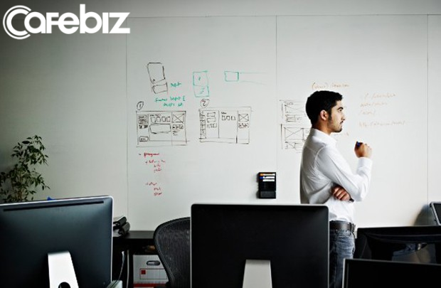 Lương tháng đầu 5 triệu: Sếp gợi ý phải khao cả công ty ăn ở nhà hàng 5 sao, ép nhậu tuần 2, 3 bữa, tôi muốn nghỉ việc!