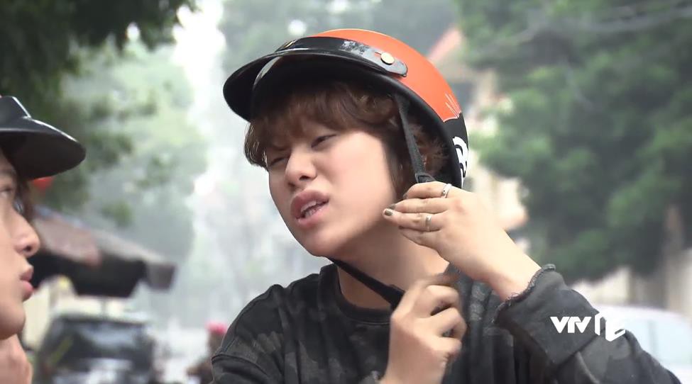 Khán giả thích thú phát hiện Dương của Về Nhà Đi Con ngày càng bánh bèo, giờ còn biết... sơn móng tay nha!