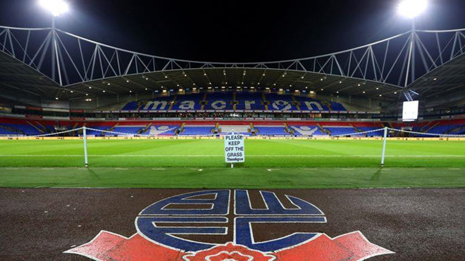 Bolton sắp phá sản, cầu thủ từ chối ra sân vì bị nợ lương