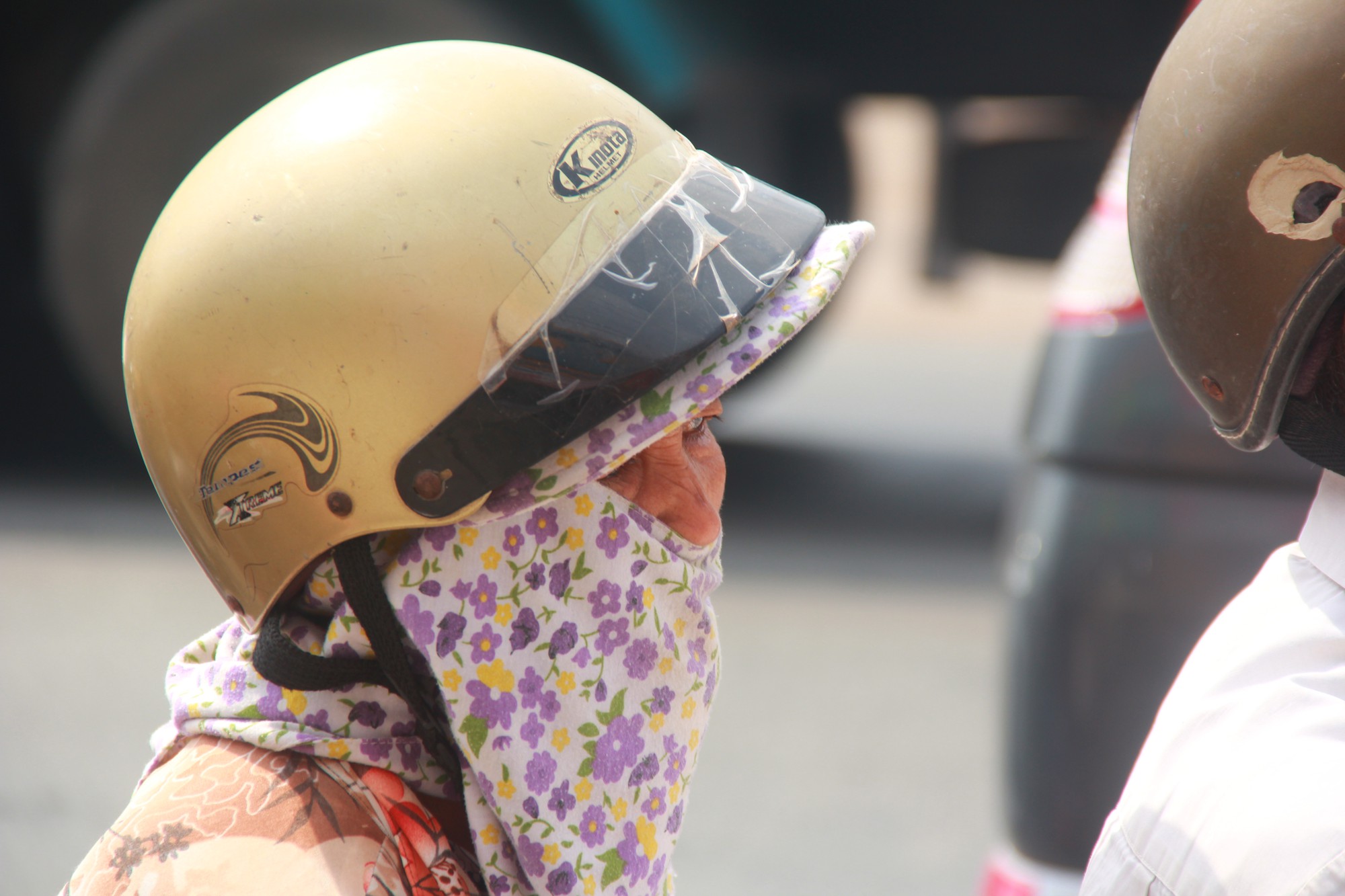 TP.HCM: Cửa ngõ phía Tây kẹt cứng, giao thông hỗn loạn vì người dân về quê nghỉ lễ 30/4 - 1/5