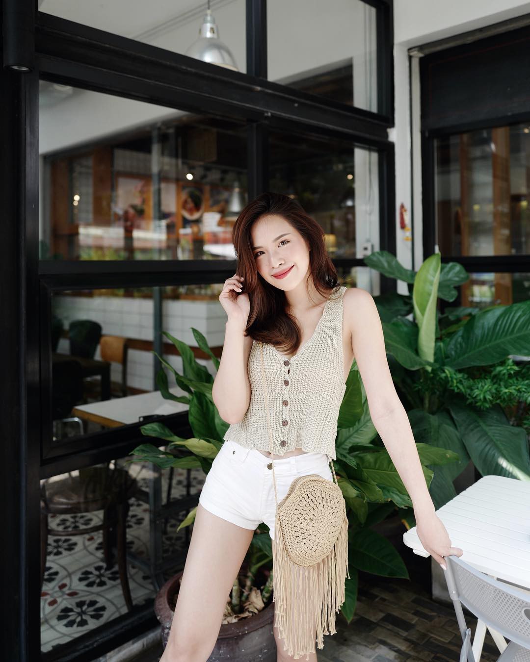 Đi biển mà quên mang theo 6 items sau thì mất hứng lắm đó các nàng!