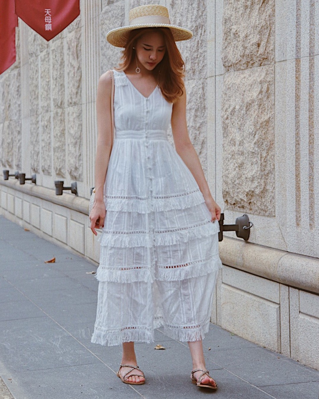 Đi biển mà quên mang theo 6 items sau thì mất hứng lắm đó các nàng!