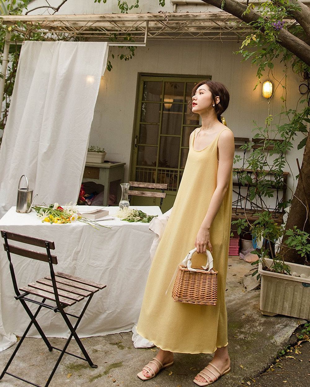 Đi biển mà quên mang theo 6 items sau thì mất hứng lắm đó các nàng!