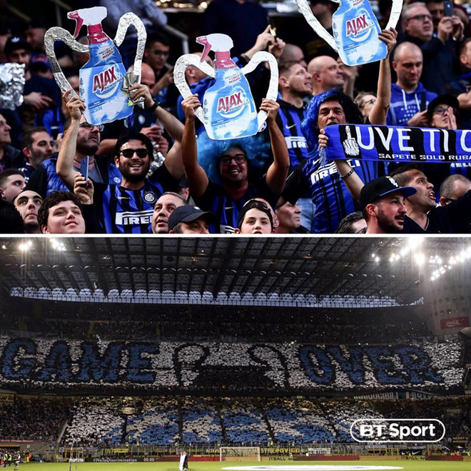 Ronaldo cùng đồng đội bị chế nhạo bằng chai nước rửa hiệu Ajax