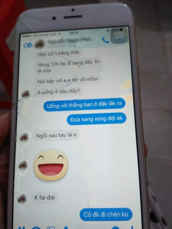 Chồng ngủ với người yêu cũ vì vợ anh đang bầu, làm ăn được gì đâu, cô bồ còn bảo em không muốn phá gia đình anh