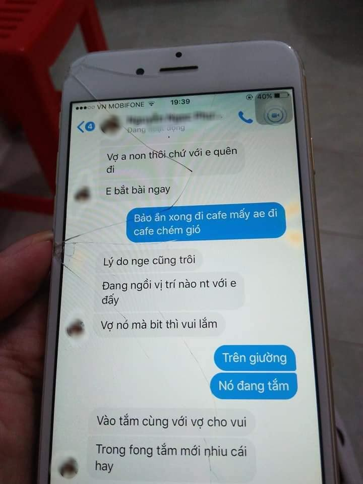 Chồng ngủ với người yêu cũ vì vợ anh đang bầu, làm ăn được gì đâu, cô bồ còn bảo em không muốn phá gia đình anh