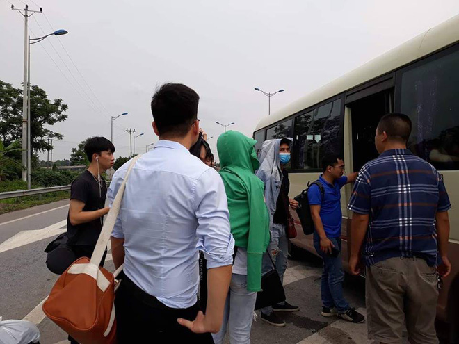 Chủ xe dù ném hành lý, đuổi khách xuống đường: Chưa hiểu vì sao xe của mình lại lên Yên Bái