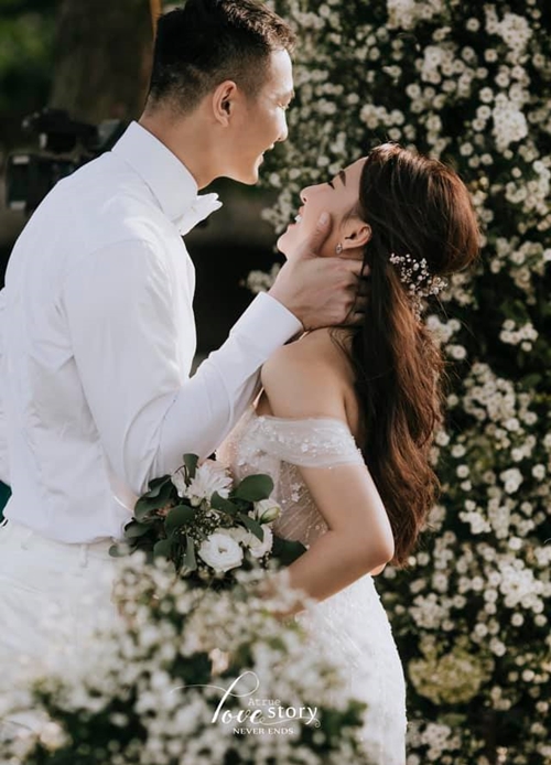 Con gái bầu Đệ lên xe hoa với Nam vương Nguyễn Văn Sơn