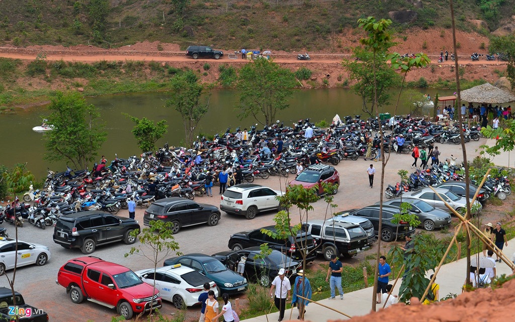 Cầu kính 5D Mộc Châu gây thất vọng khi vừa khánh thành