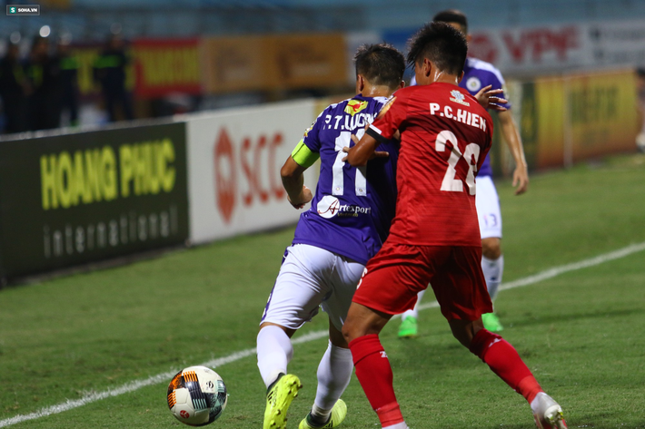 Chìm trong thất vọng, Công Phượng sẽ phải nhìn vào một vì sao khiêm nhường để sực tỉnh