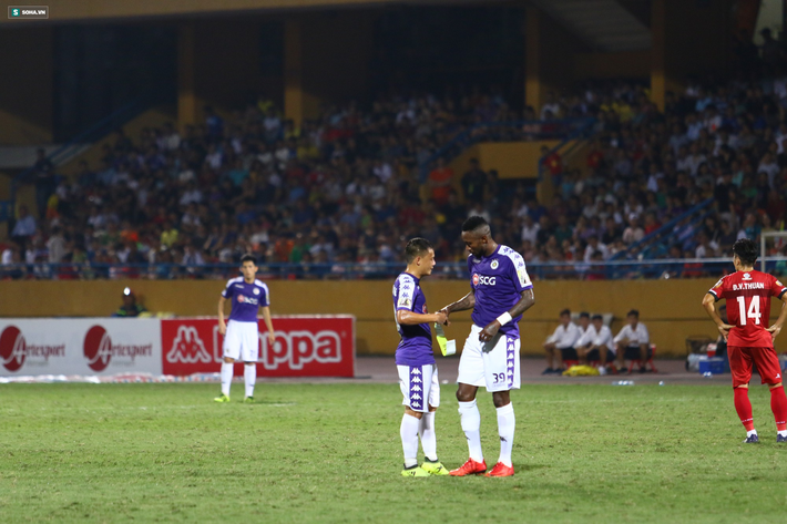 Chìm trong thất vọng, Công Phượng sẽ phải nhìn vào một vì sao khiêm nhường để sực tỉnh