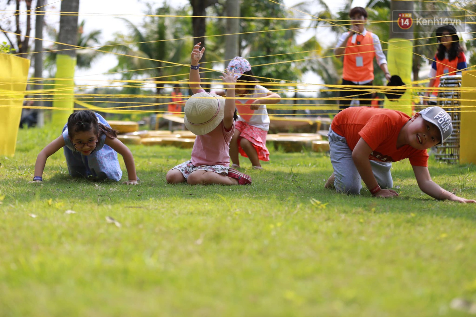 Khu vui chơi, trung tâm thương mại, rạp phim ở Thủ đô đông đúc trong ngày đầu nghỉ lễ