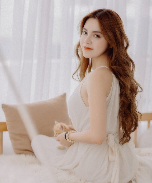 Tiết lộ sốc của hotgirl thủ vai cô gái bị cưỡng hiếp, chết lõa thể trong phim Mê cung