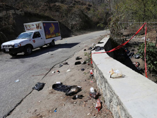 Tai nạn xe khách thảm khốc tại Mexico, gần 40 người thương vong